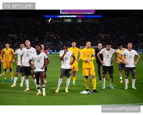 足球队管理混乱引发球星愤怒情绪爆发现场高清图曝光 足球队管理混乱引发球星愤怒情绪爆发现场高清图曝光