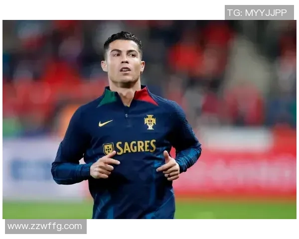 全新足球明星卡片整盒发布 引领收藏热潮 超值经典球员卡组合等你来收集