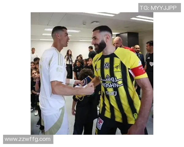 足球巨星hala领衔闪耀赛场引爆激情引领新一代绿茵传奇风潮